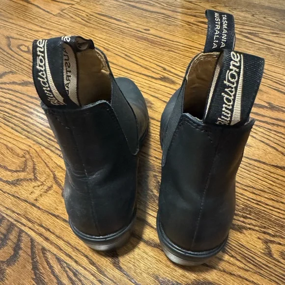 Blundstone women black leather heeled boots - Picture 5 of 7